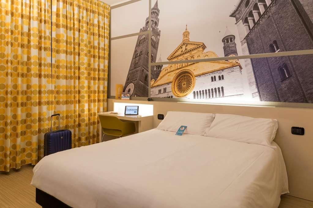 B&B Hotel Cremona Værelse billede